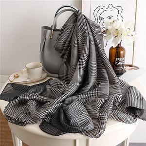 2019 luxury brand women scarf summer silk scarves shawls lady wraps soft pashimina female Echarpe Designer beach stole bandana